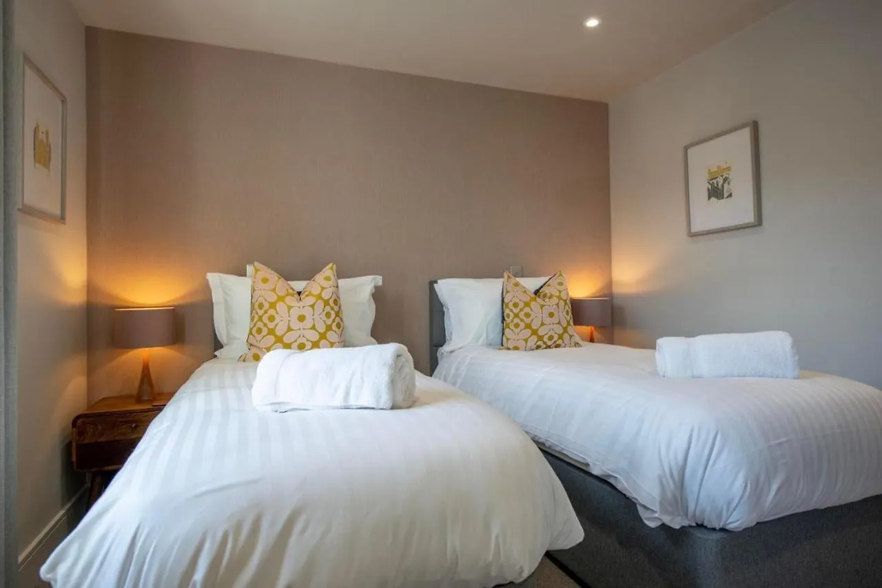 The Quadrant - The Larsen Suite York 0*,