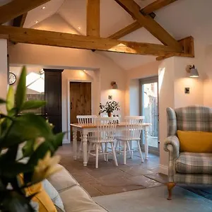 The Stables, Converted Barn Outside York